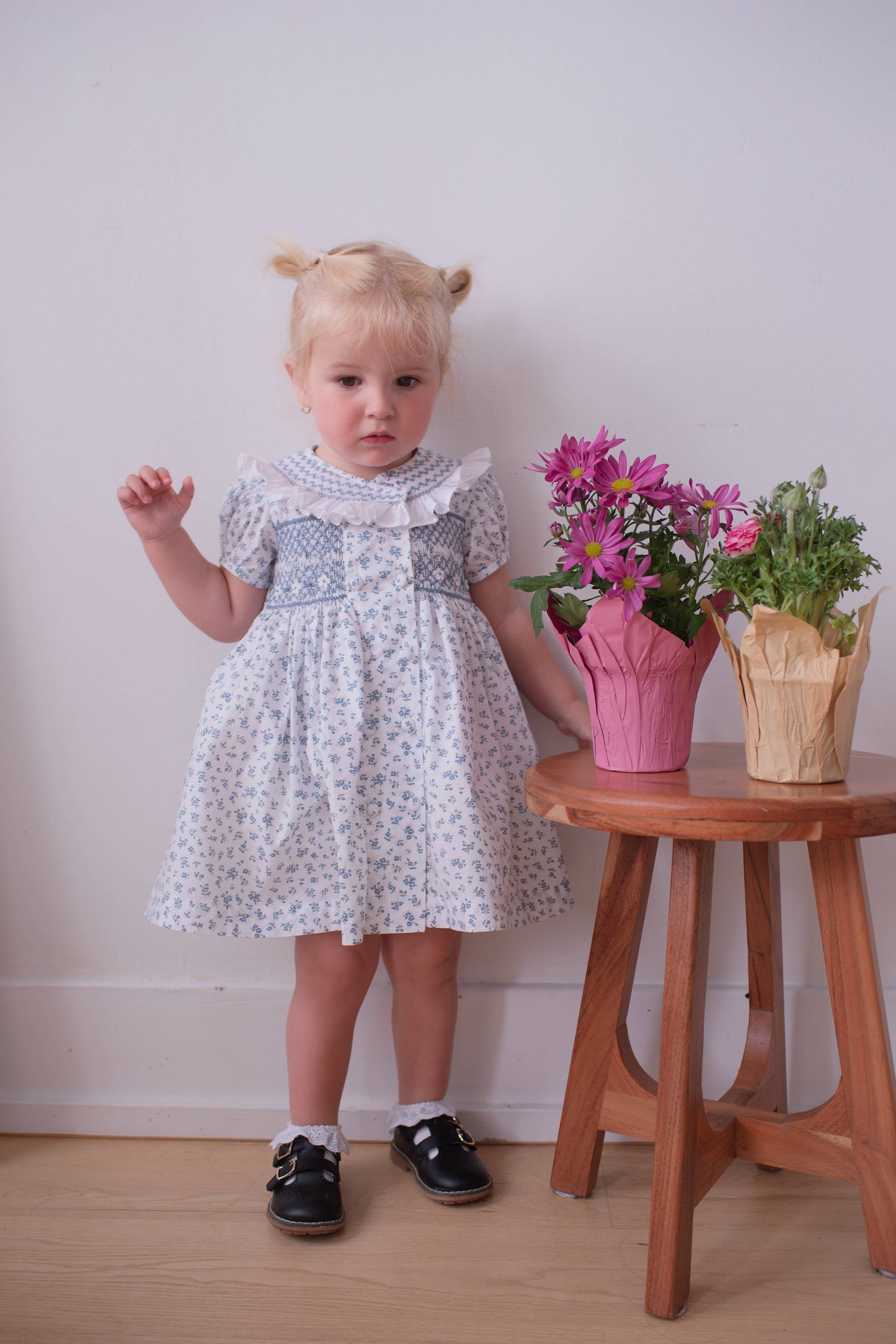 Lesavan Charlotte Eli